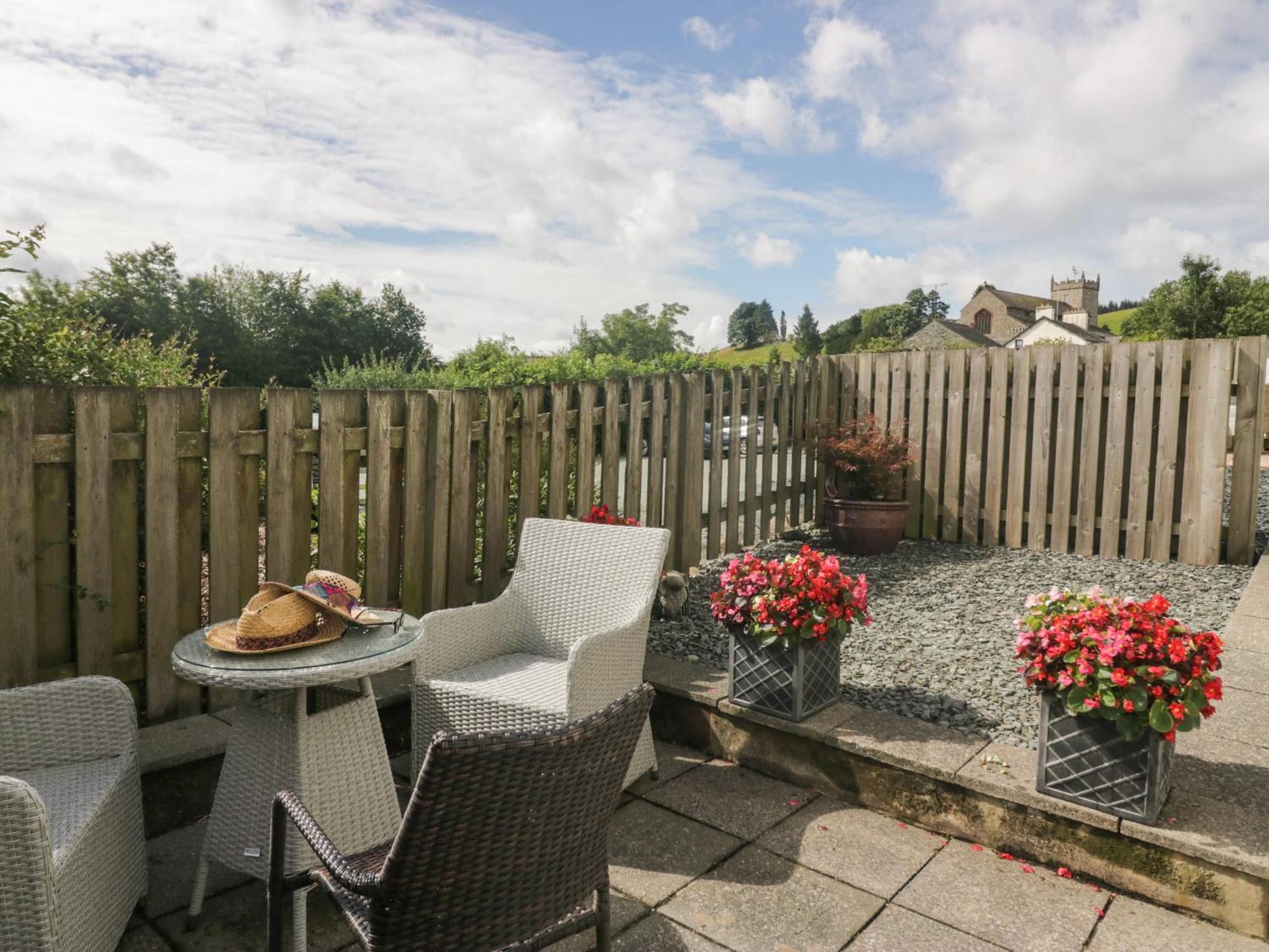 Betty'S Mews Appartement Ambleside Buitenkant foto